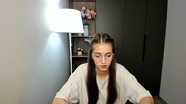 Snapshot of ClarineCasebolt chatting on 02.12.26 ClarineCasebolt online show from 02.12.26