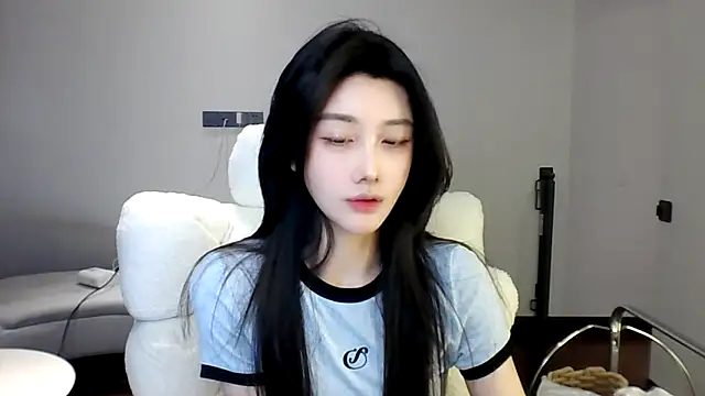 MedeLineayr online show from 04.19.26