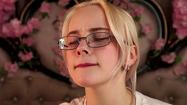 KirstinMcgeady online show from 03.21.26