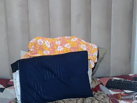 Scatter Babie online show from 04.15.26