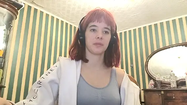 Snapshot of Remyelza chatting on 02.24.26 Remyelza online show from 02.24.26