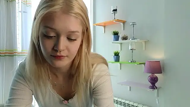 TaraBomstad online show from 02.28.26