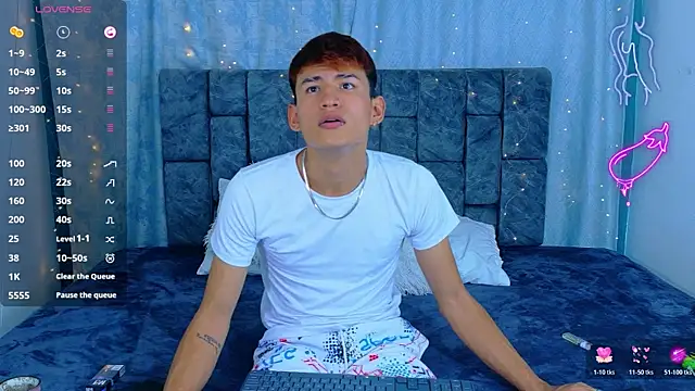 NicolasTorrez online show from 04.15.26