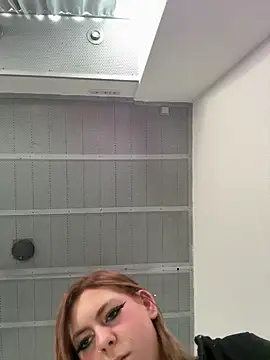 Snapshot of Milli-Kiss chatting on 03.03.26 Milli-Kiss online show from 03.03.26