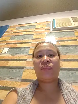 squirtshantal online show from 10.13.25