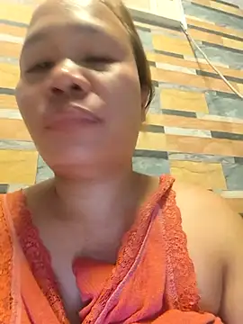 squirtshantal online show from 10.18.25