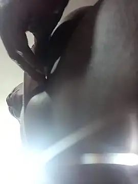 Snapshot of alanalaurent15 chatting on 02.24.26 alanalaurent15 online show from 02.24.26