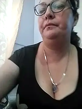  Saraqueen online show from 03.12.26