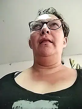  Saraqueen online show from 03.13.26