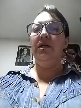  Saraqueen online show from 04.03.26