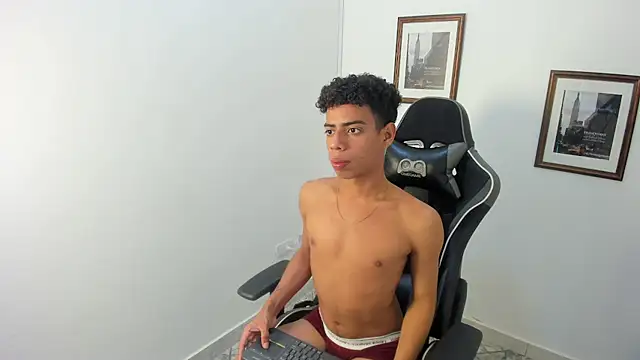 alexx cum18 online show from 07.07.26
