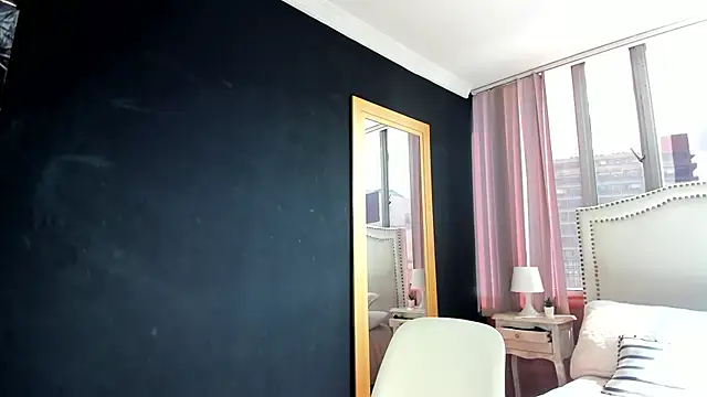 Snapshot of madii_lenon chatting on 02.27.26 madii lenon online show from 02.27.26