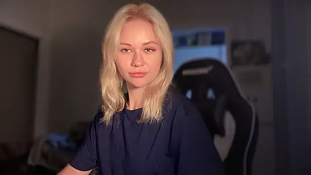 Leylia Lily online show from 03.10.26