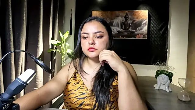 Snapshot of AzaraOnyx chatting on 05.26.26 AzaraOnyx online show from 05.26.26