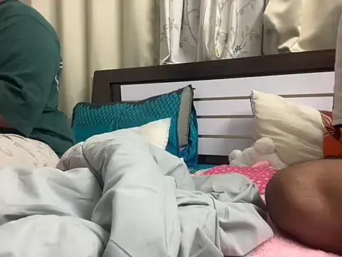 Snapshot of litt_couple chatting on 02.21.26 litt couple online show from 02.21.26