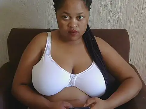 Snapshot of TemptingTits chatting on 02.16.26 TemptingTits online show from 02.16.26