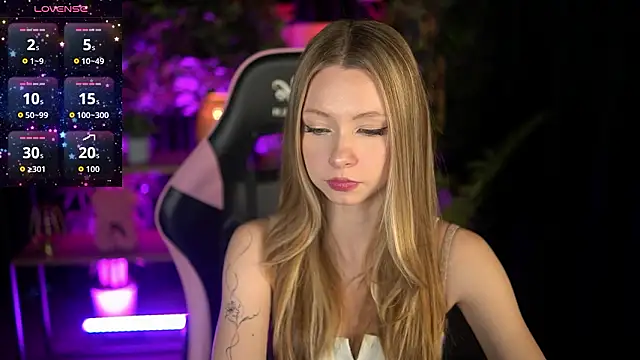 SweetDaisy me online show from 03.12.26