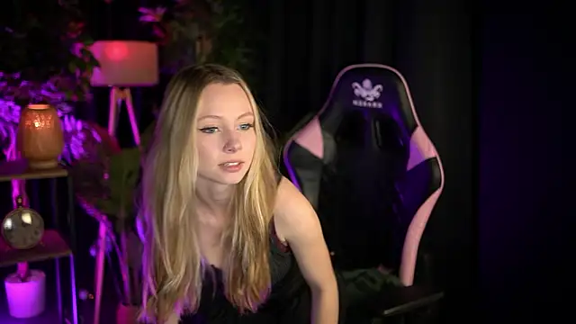 SweetDaisy me online show from 03.17.26