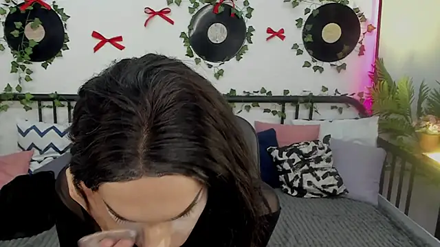 Snapshot of MadisonEsprit chatting on 03.03.26 MadisonEsprit online show from 03.03.26