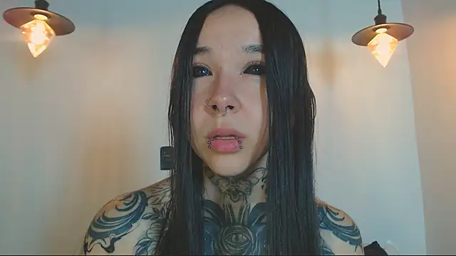 alien eyes09 online show from 04.24.26