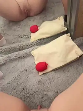 Lynamsb online show from 04.17.26