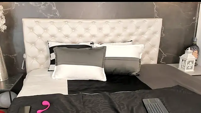 Samantha Dupre online show from 02.17.26