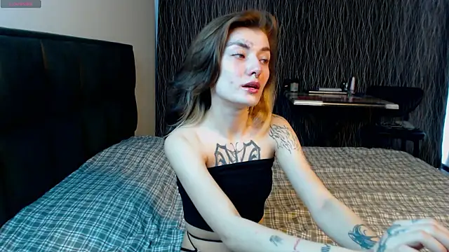 Snapshot of MilaMyst chatting on 03.01.26 MilaMyst online show from 03.01.26