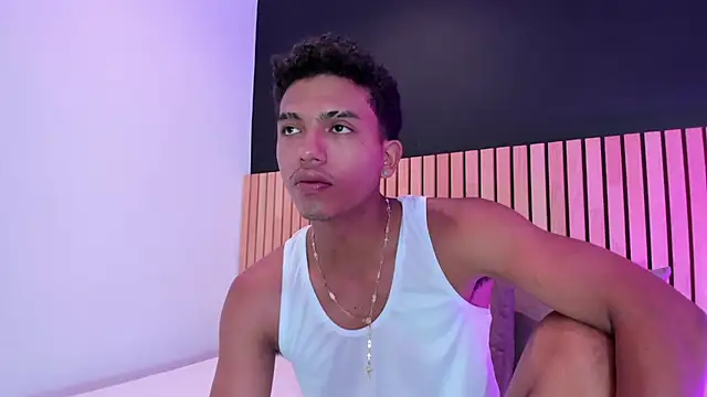 jhoystrong  online show from 03.02.26