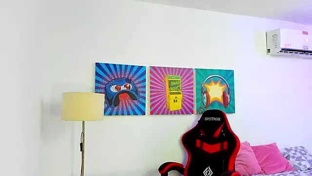 Snapshot of Thomas_walker14 chatting on 02.25.26 Thomas walker14 online show from 02.25.26