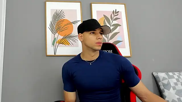 Snapshot of Thomas_walker14 chatting on 07.18.26 Thomas walker14 online show from 07.18.26