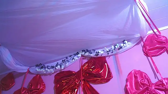 Snapshot of you_star chatting on 02.26.26 you star online show from 02.26.26