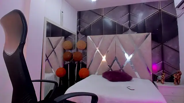 Agatta Adams online show from 05.30.26