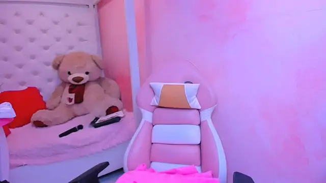 eimmy  skinny online show from 04.05.26