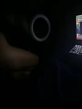 Snapshot of obsidian_paws chatting on 02.14.26 obsidian paws online show from 02.14.26