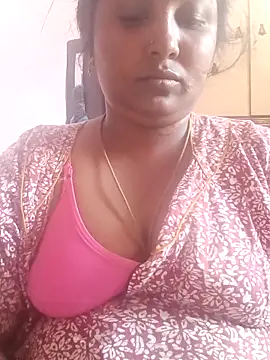 Snapshot of tamilkaviya431 chatting on 03.02.26 tamilkaviya431 online show from 03.02.26