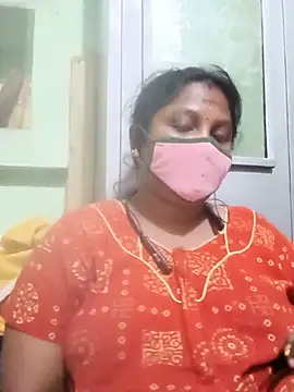 Snapshot of tamilkaviya431 chatting on 07.18.26 tamilkaviya431 online show from 07.18.26
