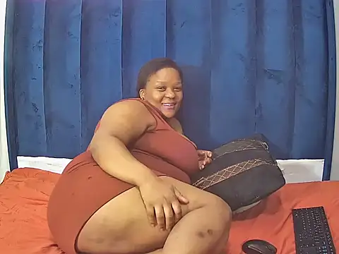 Snapshot of KinkyBoobs chatting on 02.27.26 KinkyBoobs online show from 02.27.26