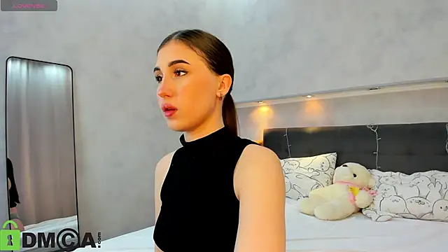 Emily Lews online show from 03.03.26