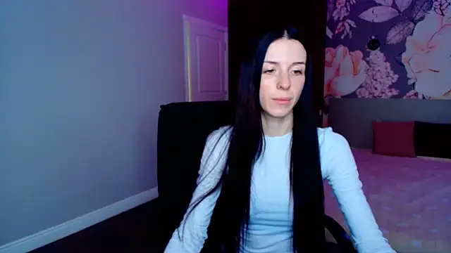 NoirDiva online show from 04.09.26