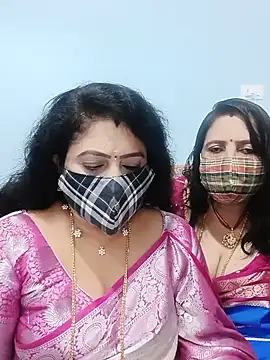 Snapshot of Kannadasexywifes chatting on 05.31.26 Kannadasexywifes online show from 05.31.26