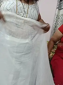 Snapshot of Kannadasexywifes chatting on 06.14.26 Kannadasexywifes online show from 06.14.26