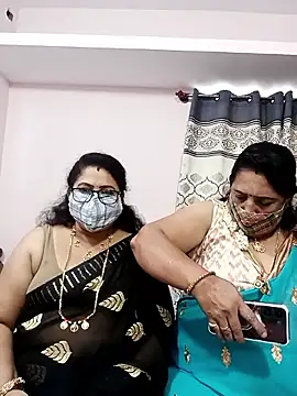 Snapshot of Kannadasexywifes chatting on 06.15.26 Kannadasexywifes online show from 06.15.26