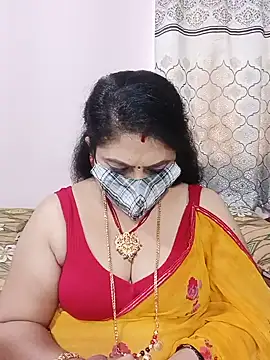Snapshot of Kannadasexywifes chatting on 06.18.26 Kannadasexywifes online show from 06.18.26