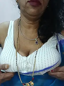 Snapshot of Kannadasexywifes chatting on 07.13.26 Kannadasexywifes online show from 07.13.26