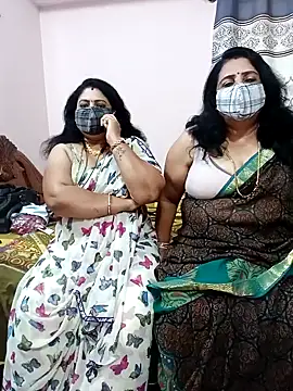Snapshot of Kannadasexywifes chatting on 07.14.26 Kannadasexywifes online show from 07.14.26