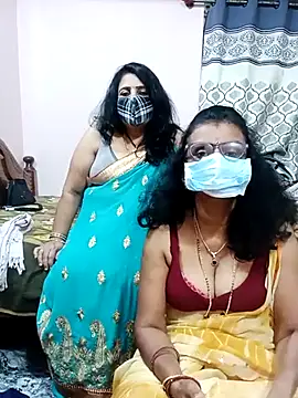 Snapshot of Kannadasexywifes chatting on 07.17.26 Kannadasexywifes online show from 07.17.26