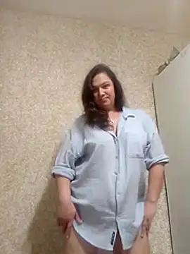 Susan8421 online show from 04.17.26