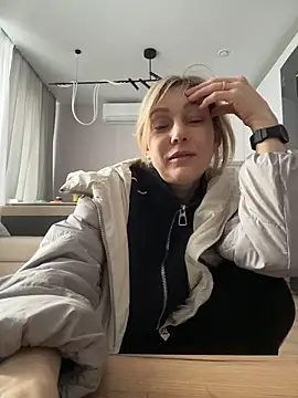 Snapshot of CarmenBlues_ chatting on 03.04.26 CarmenBlues online show from 03.04.26