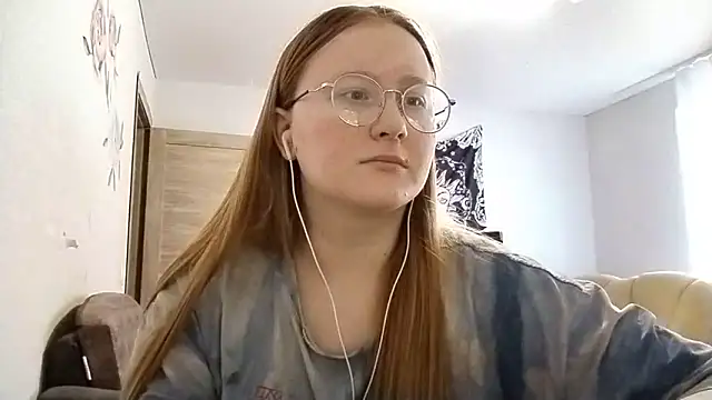 Snapshot of AnikaLipps chatting on 03.02.26 AnikaLipps online show from 03.02.26