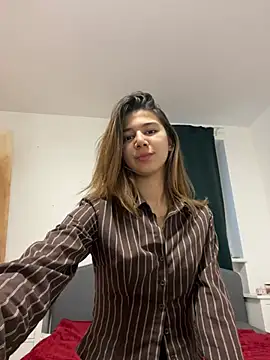 KiraVixenSweet online show from 02.27.26